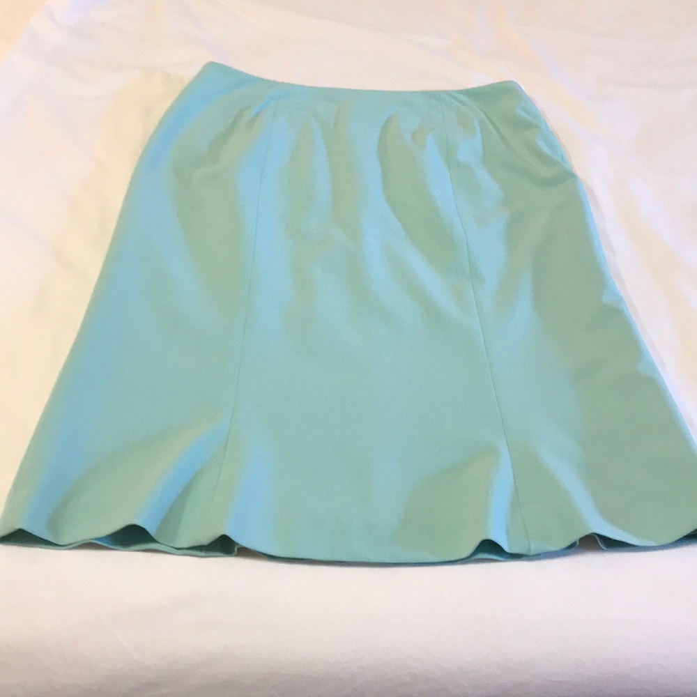 Ladies spring and summer skirt knee length